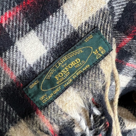 VINTAGE Foxford Made in Ireland Wool Plaid Scarf Tan Black - Picture 4 of 4